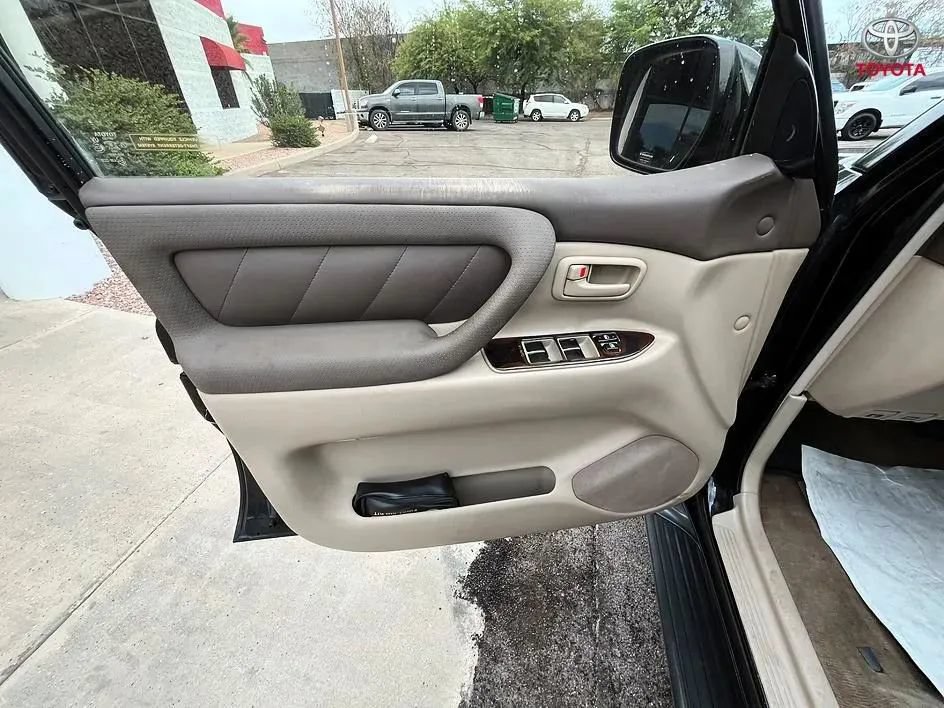 Used 2001 Toyota Land Cruiser AWD/4WD image 10