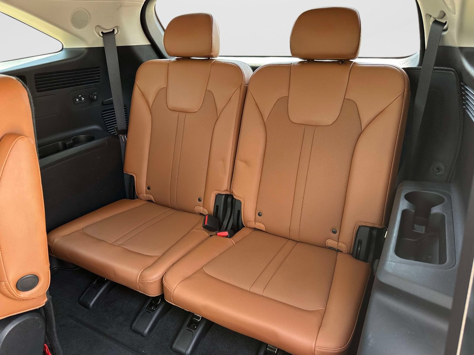 Used 2022 Kia Sorento SX Prestige w/ Rust Color Package AWD/4WD image 13