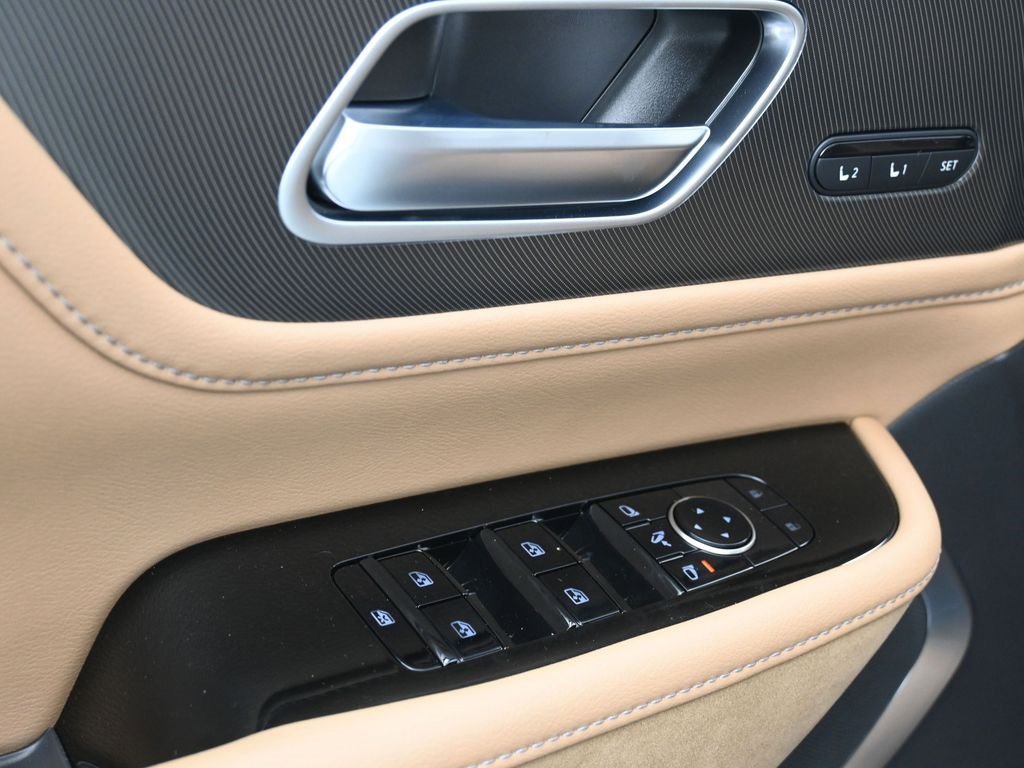 New 2026 INFINITI QX80 Luxe image 17