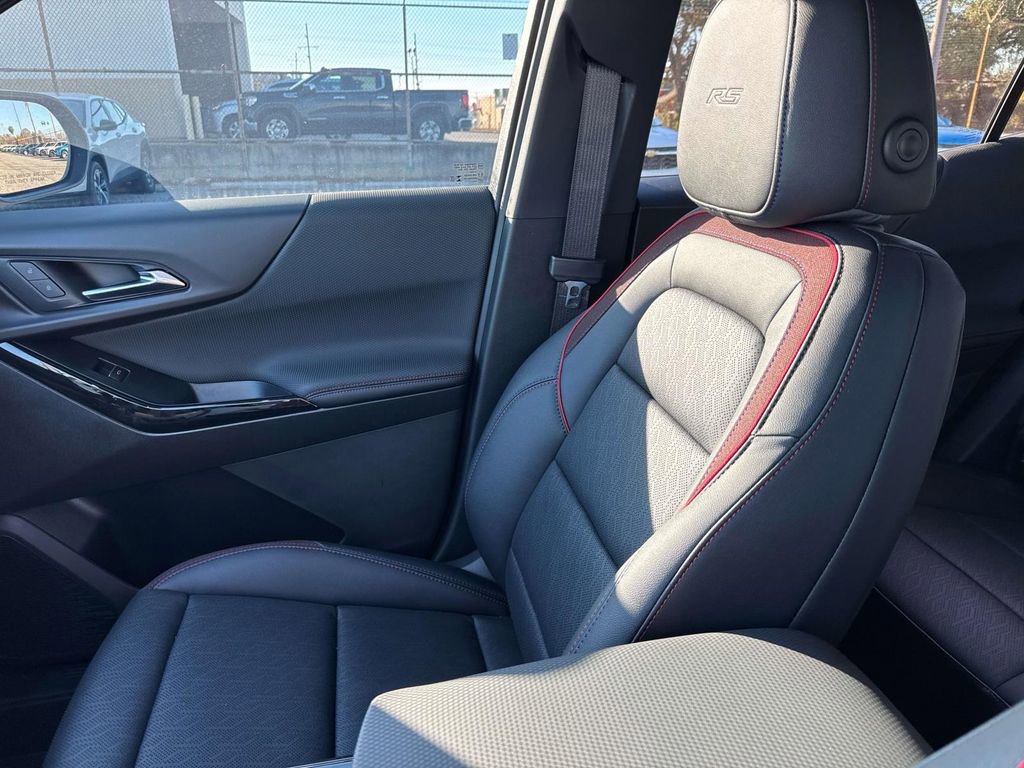 New 2026 Chevrolet Equinox RS w/ Convenience Package III FWD image 16