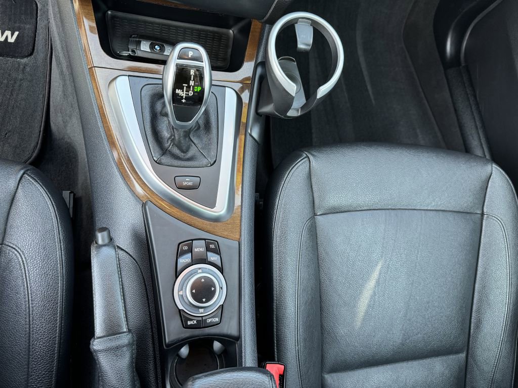 Used 2011 BMW 135i Convertible image 27