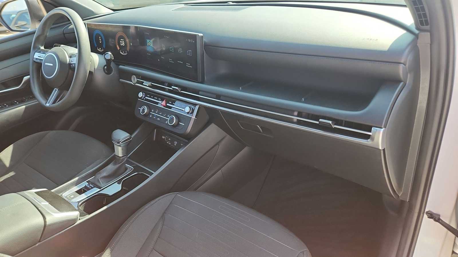 Used 2025 Hyundai Santa Cruz SE FWD image 39