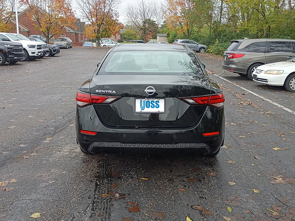 Used 2025 Nissan Sentra S w/ Trunk Package FWD image 4