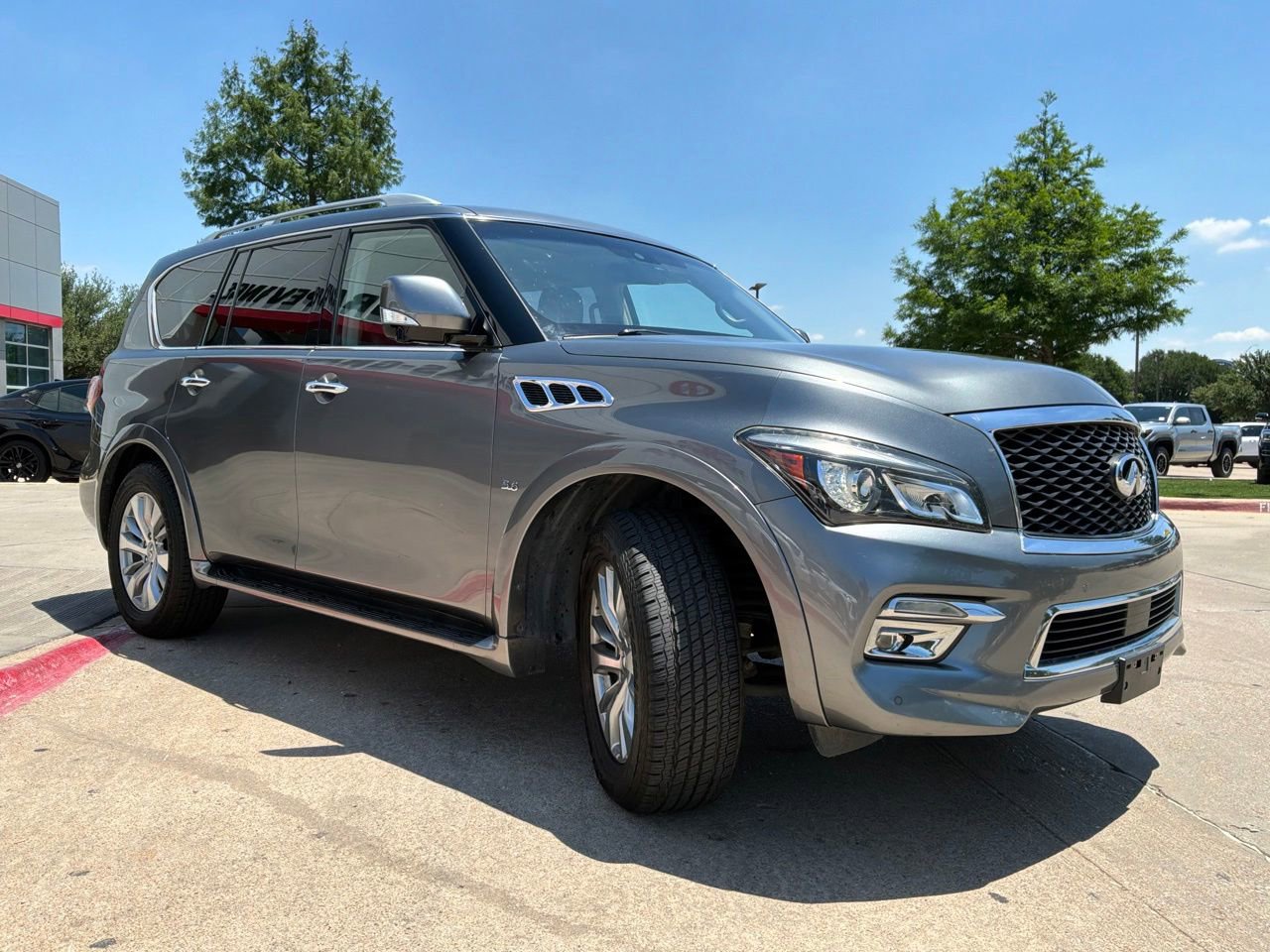 Used 2017 INFINITI QX80 2WD image 4