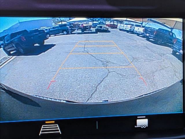 Used 2020 Chevrolet Silverado 1500 LT w/ Texas Edition AWD/4WD image 12