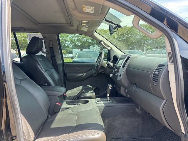 Used 2014 Nissan Frontier PRO-4X w/ Pro-4x Luxury Package AWD/4WD image 17