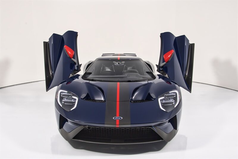 Used 2020 Ford GT Carbon Series image 32
