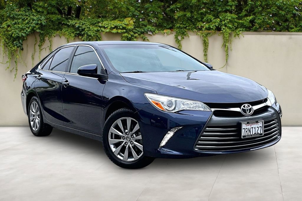 Used 2016 Toyota Camry XLE w/ Convenience Package FWD image 1