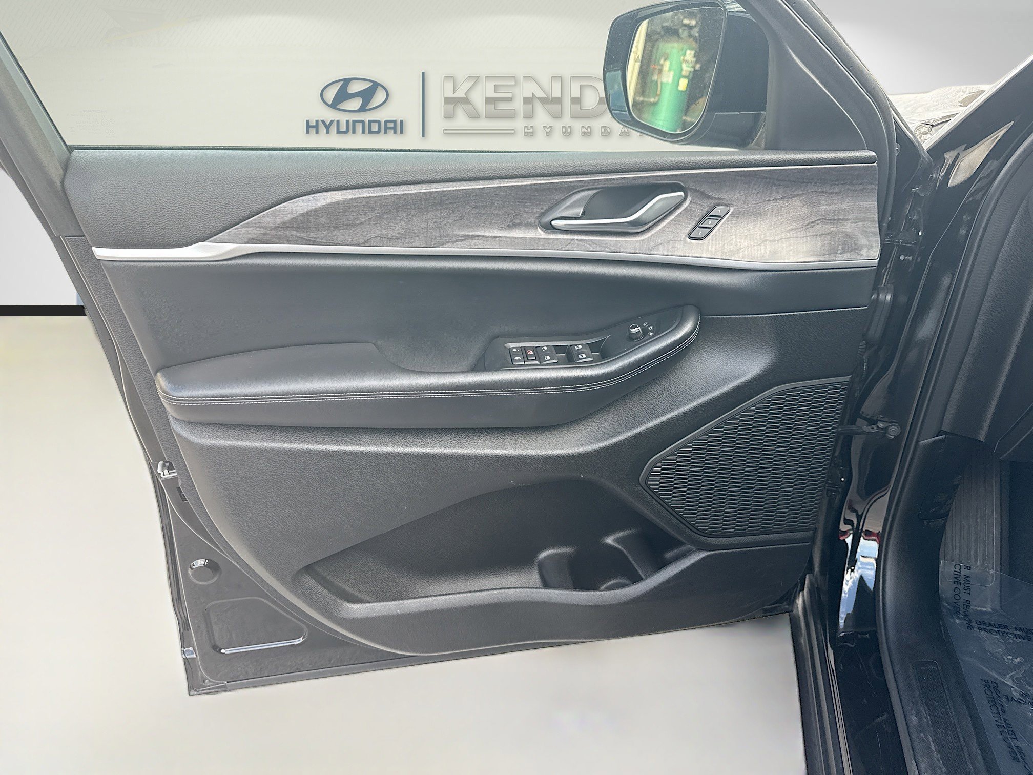 Used 2024 Jeep Grand Cherokee L Limited w/ Luxury Tech Group II image 18