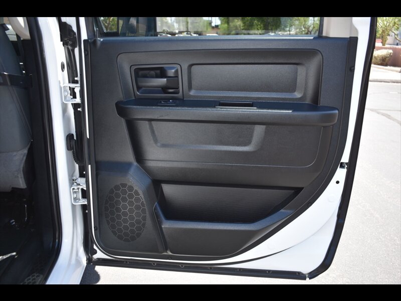 Used 2018 RAM 1500 4x4 Crew Cab w/ Protection Group image 27