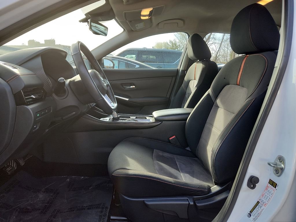 Used 2020 Nissan Sentra SR w/ Lighting Package FWD image 13
