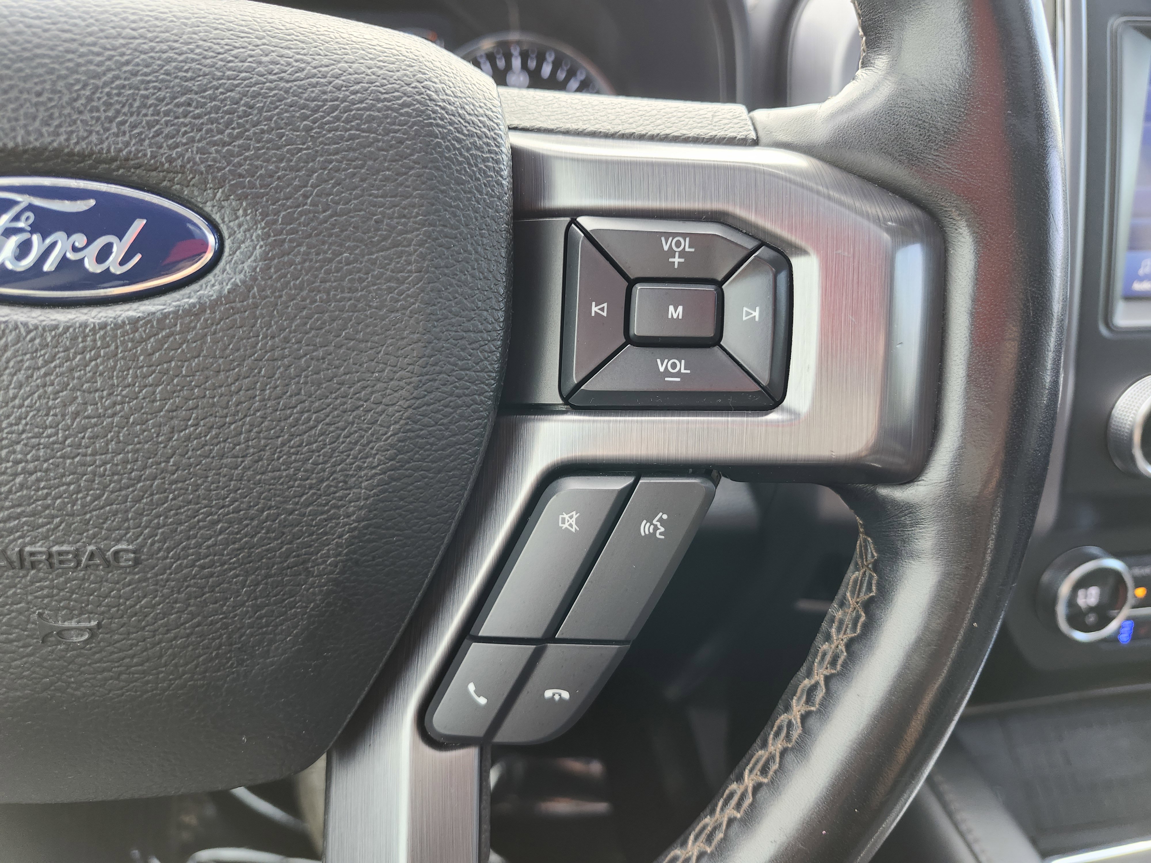 Used 2020 Ford Expedition Max Platinum AWD/4WD image 40