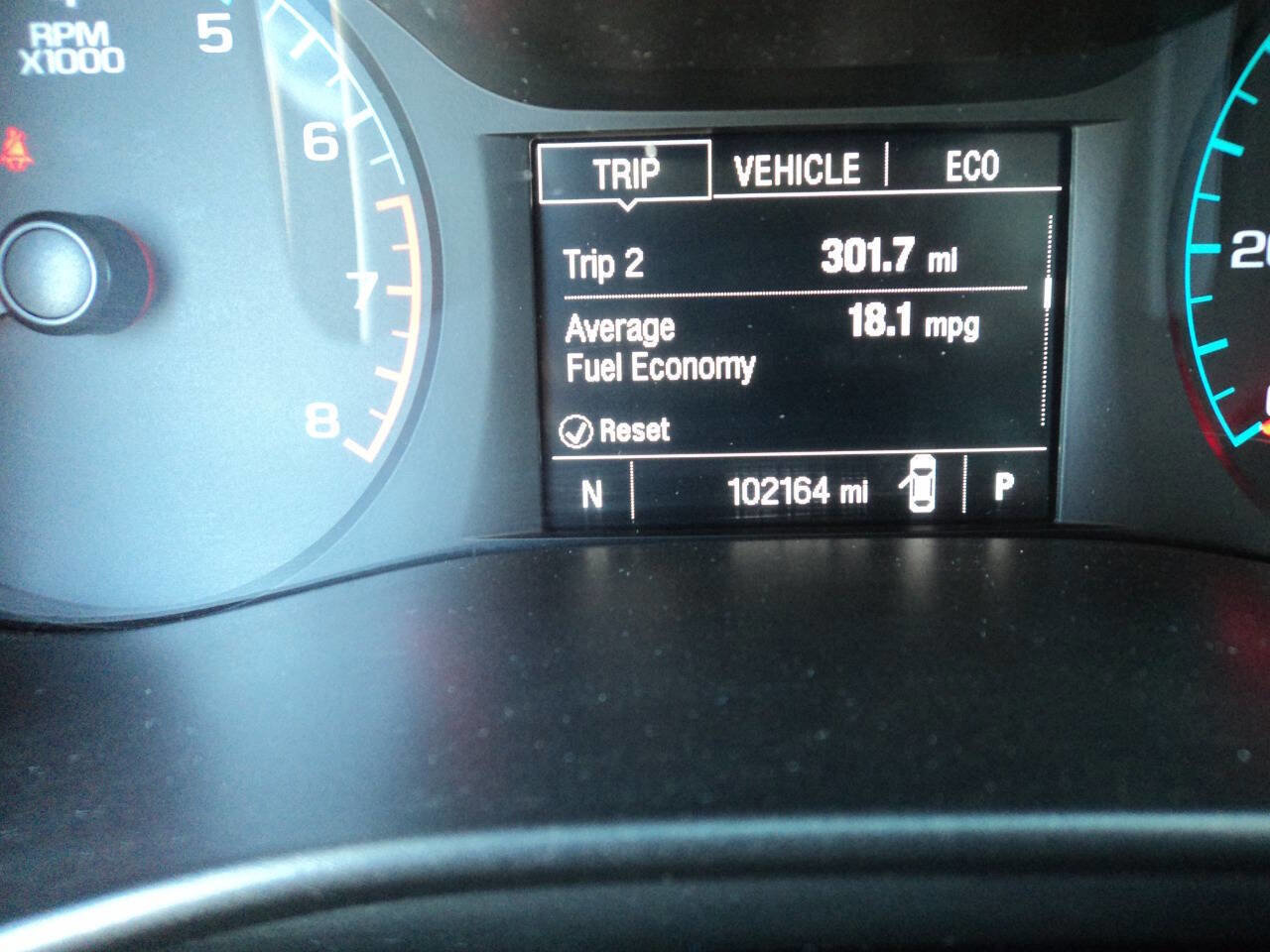 Used 2015 Chevrolet Colorado Z71 w/ LPO, Gearon Divider Package AWD/4WD image 10