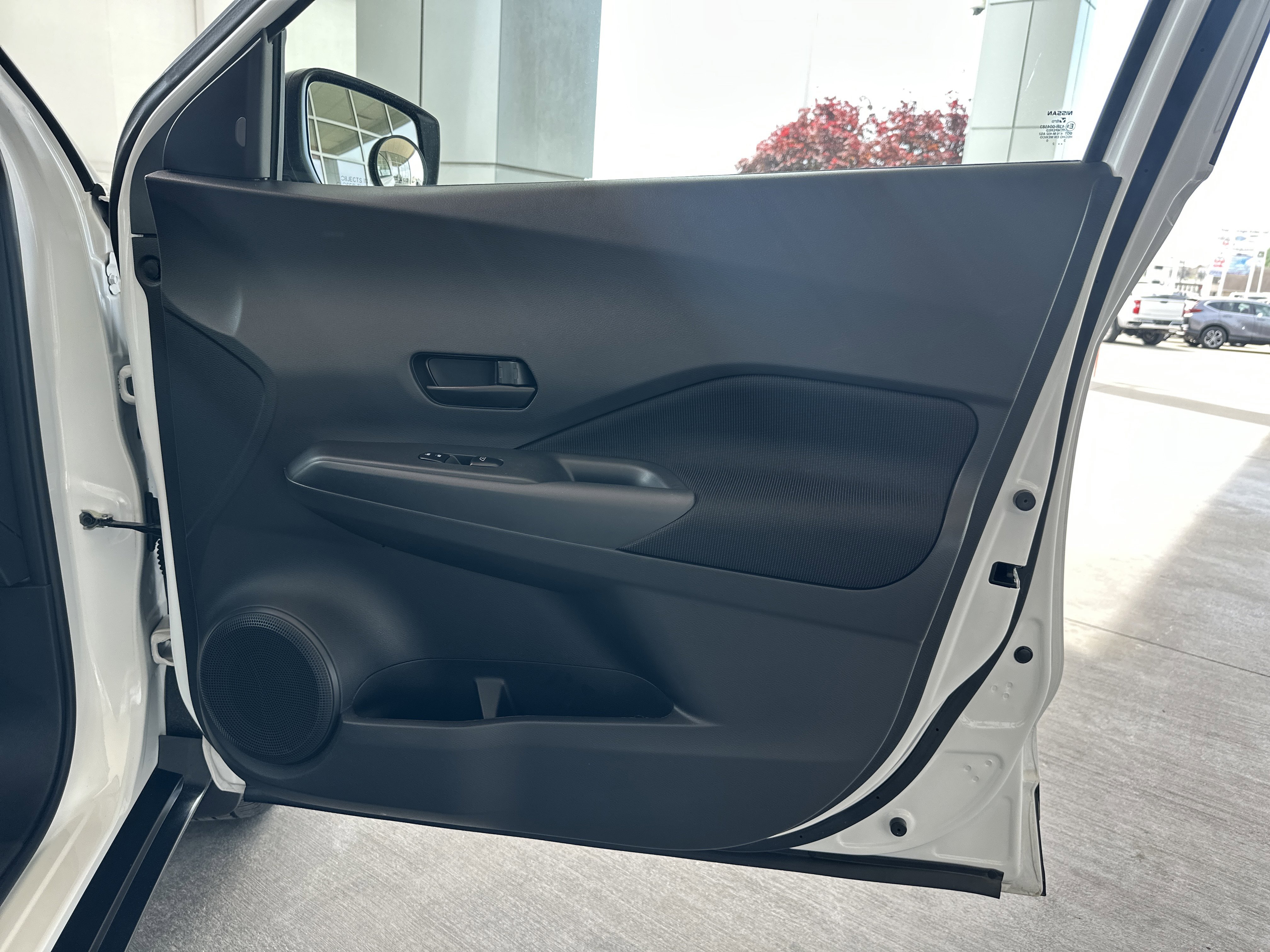 Used 2022 Nissan Kicks S FWD image 12