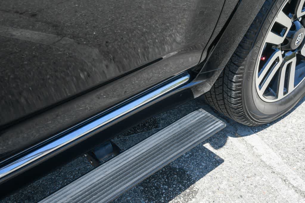 Used 2022 Toyota 4Runner Limited RWD image 15