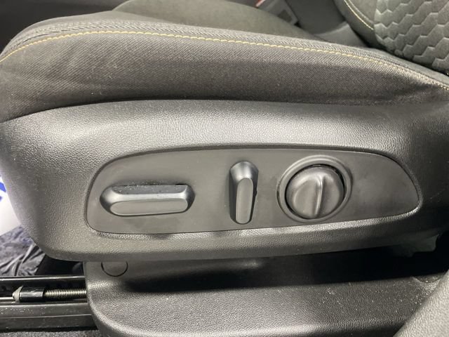 Used 2021 Chevrolet Equinox LT AWD/4WD image 12