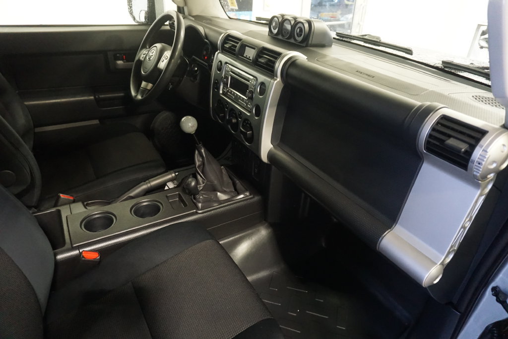 Used 2012 Toyota FJ Cruiser 4WD w/ Convenience Pkg image 20