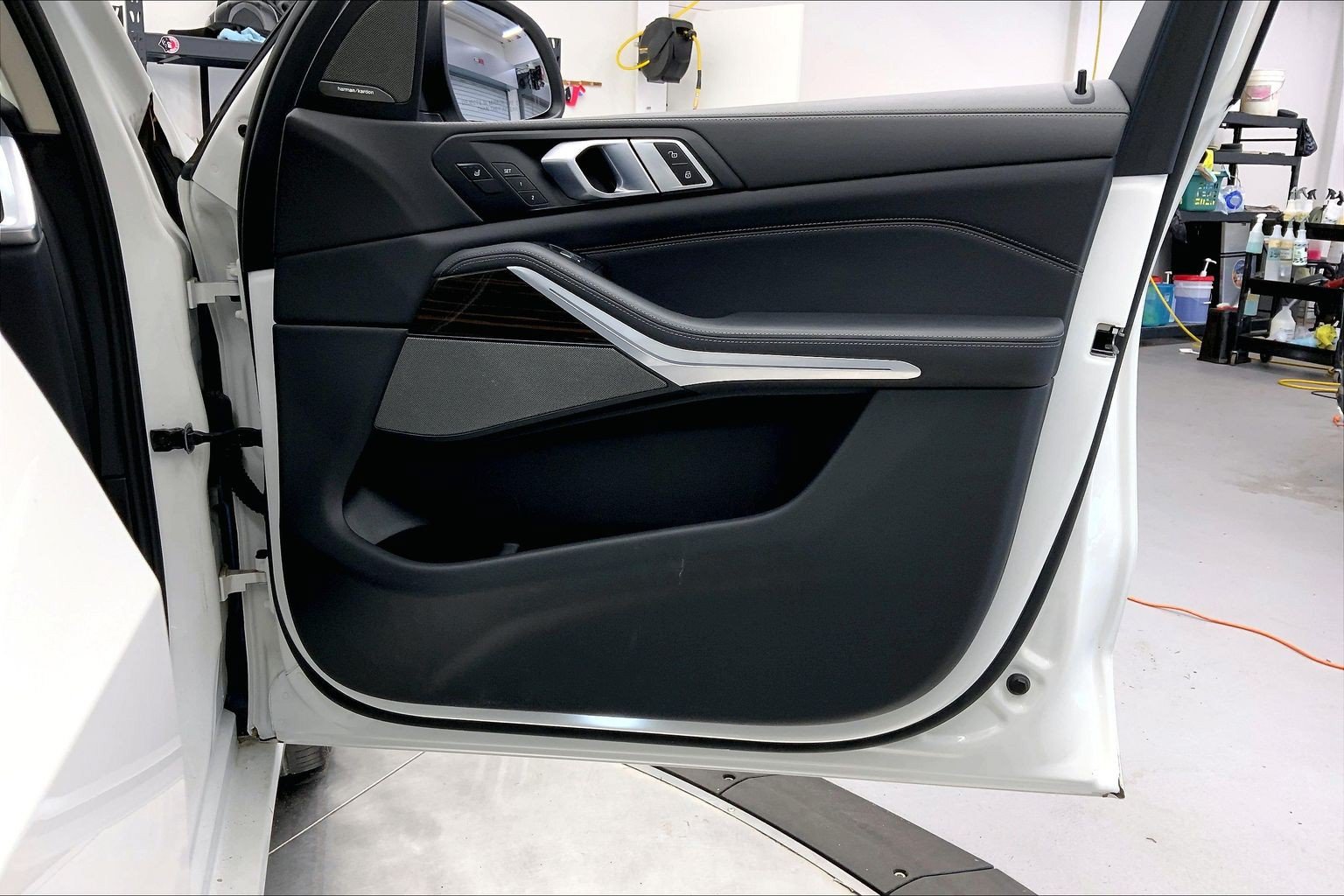Used 2024 BMW X7 xDrive40i w/ Executive Package AWD/4WD image 27