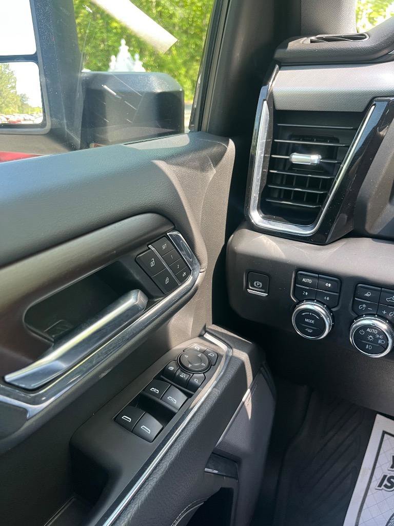 Used 2024 GMC Sierra 2500 Denali w/ Denali Reserve Package AWD/4WD image 30