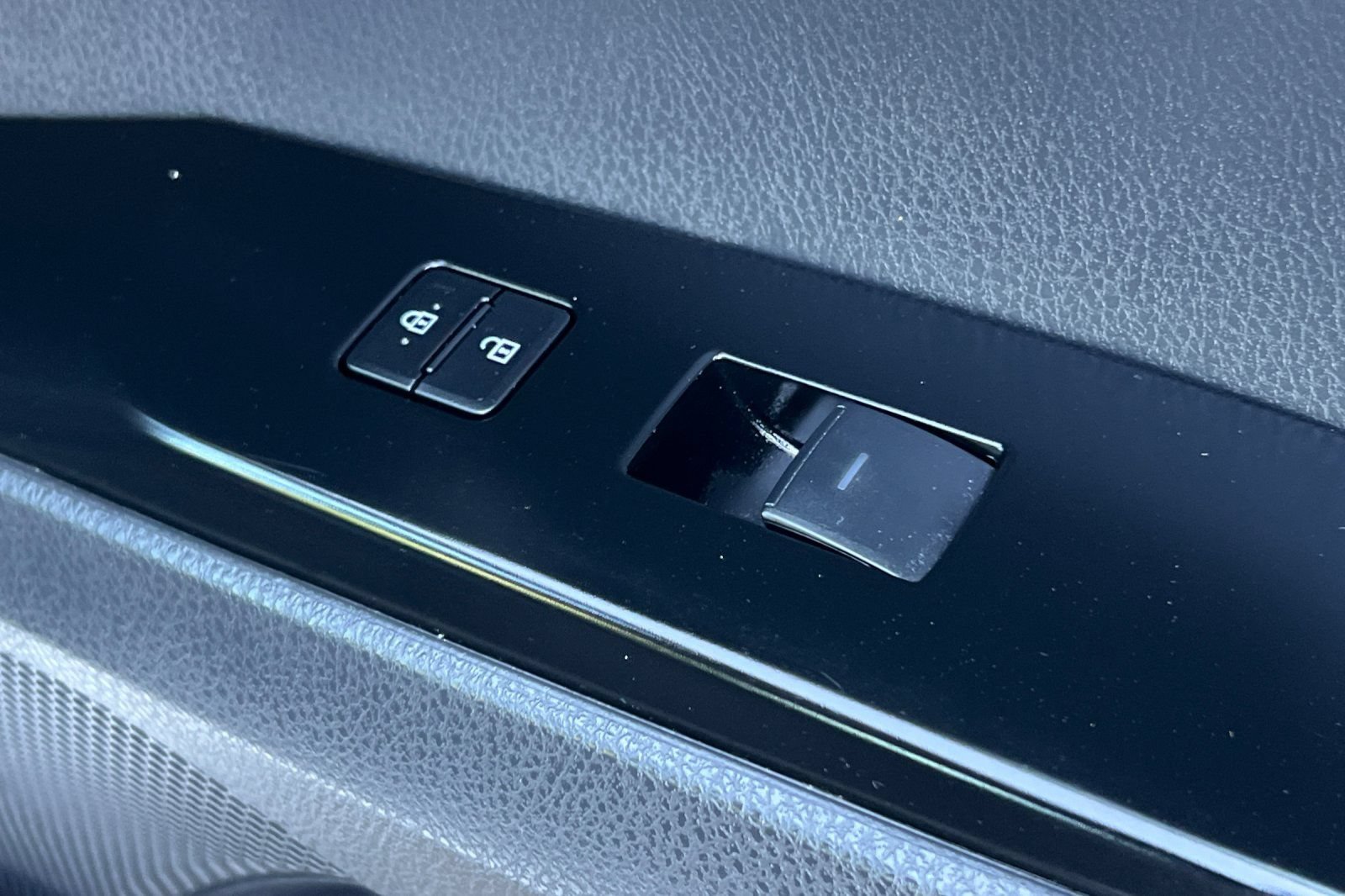Certified 2025 Toyota Camry SE FWD image 22