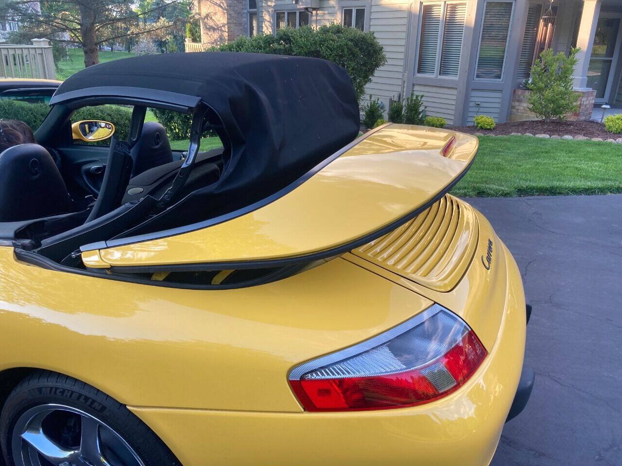 Used 2001 Porsche 911 Cabriolet image 61