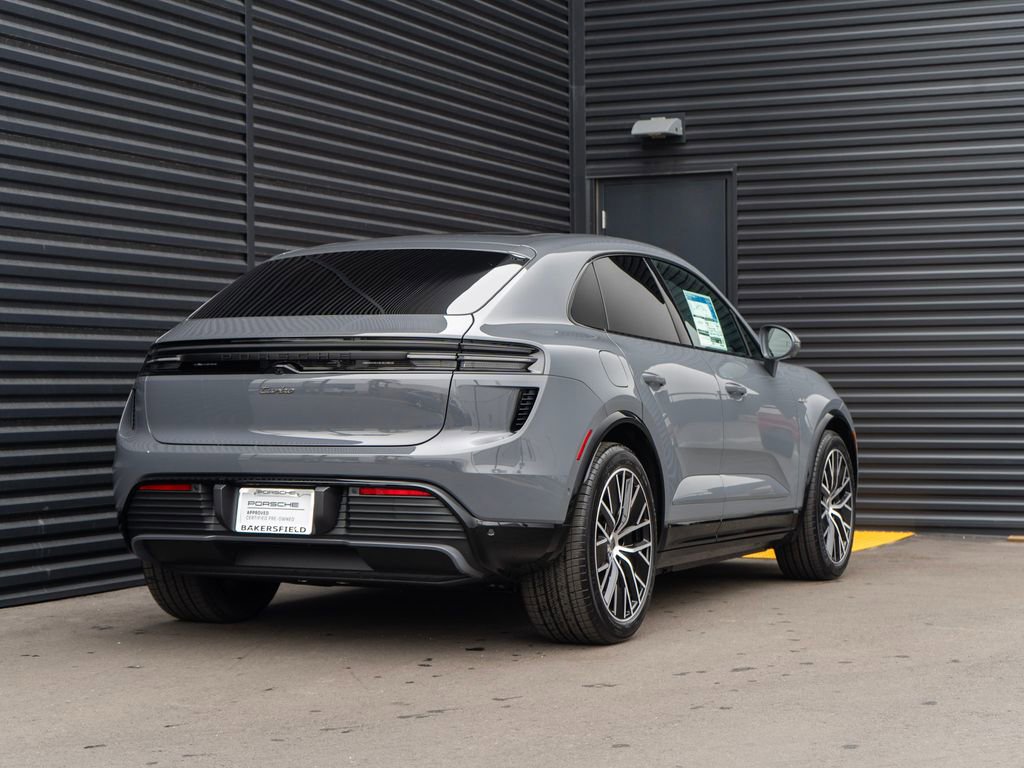 New 2025 Porsche Macan Turbo Electric image 9
