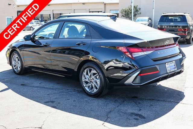 Certified 2024 Hyundai Elantra SEL FWD image 4