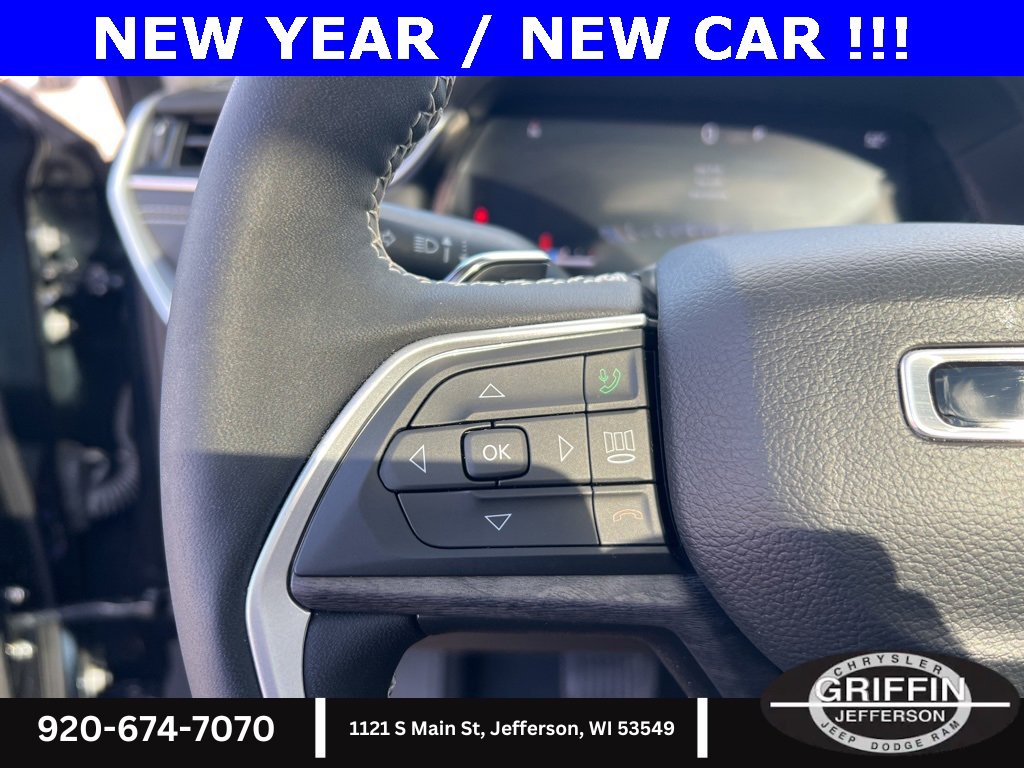 Used 2024 Jeep Grand Cherokee L Limited image 20