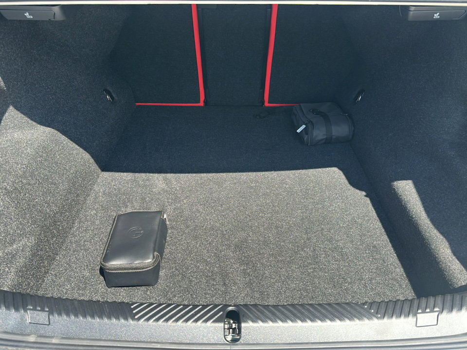 Used 2026 BMW M5 w/ Carbon Package image 21