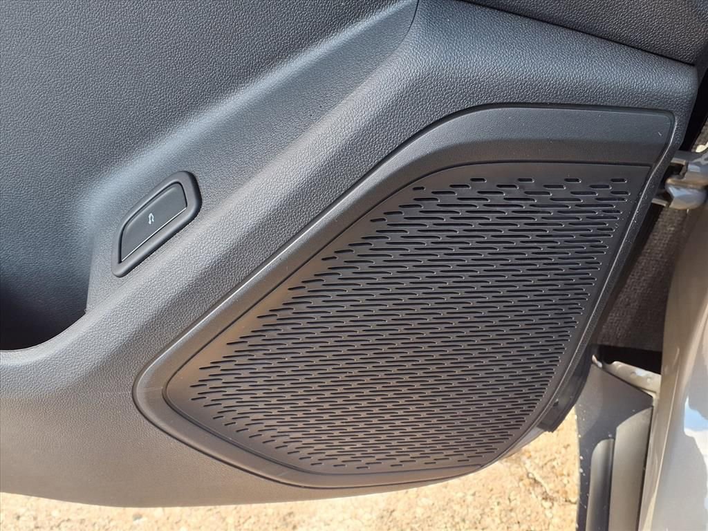 New 2026 Chevrolet Traverse Z71 w/ Driver Confidence Package image 14