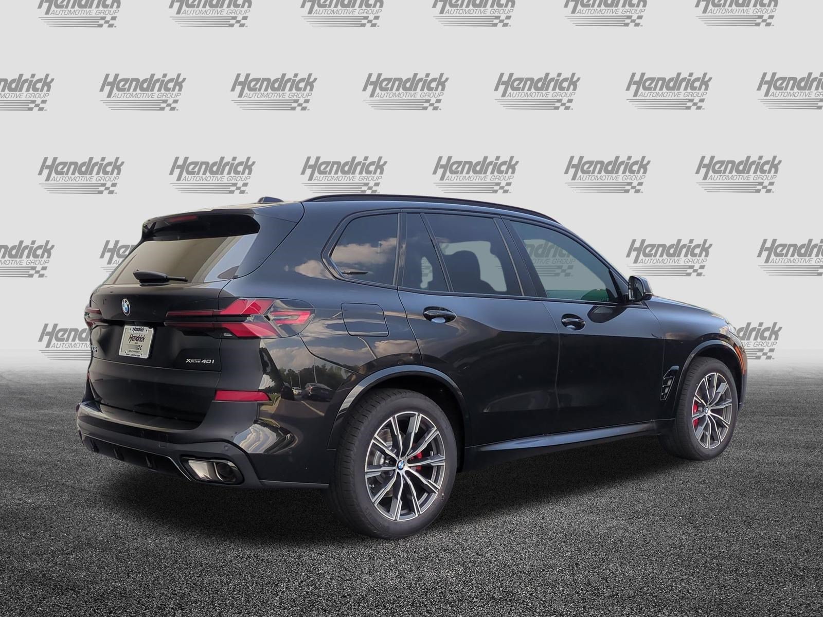 New 2026 BMW X5 xDrive40i w/ M Sport Package AWD/4WD image 10