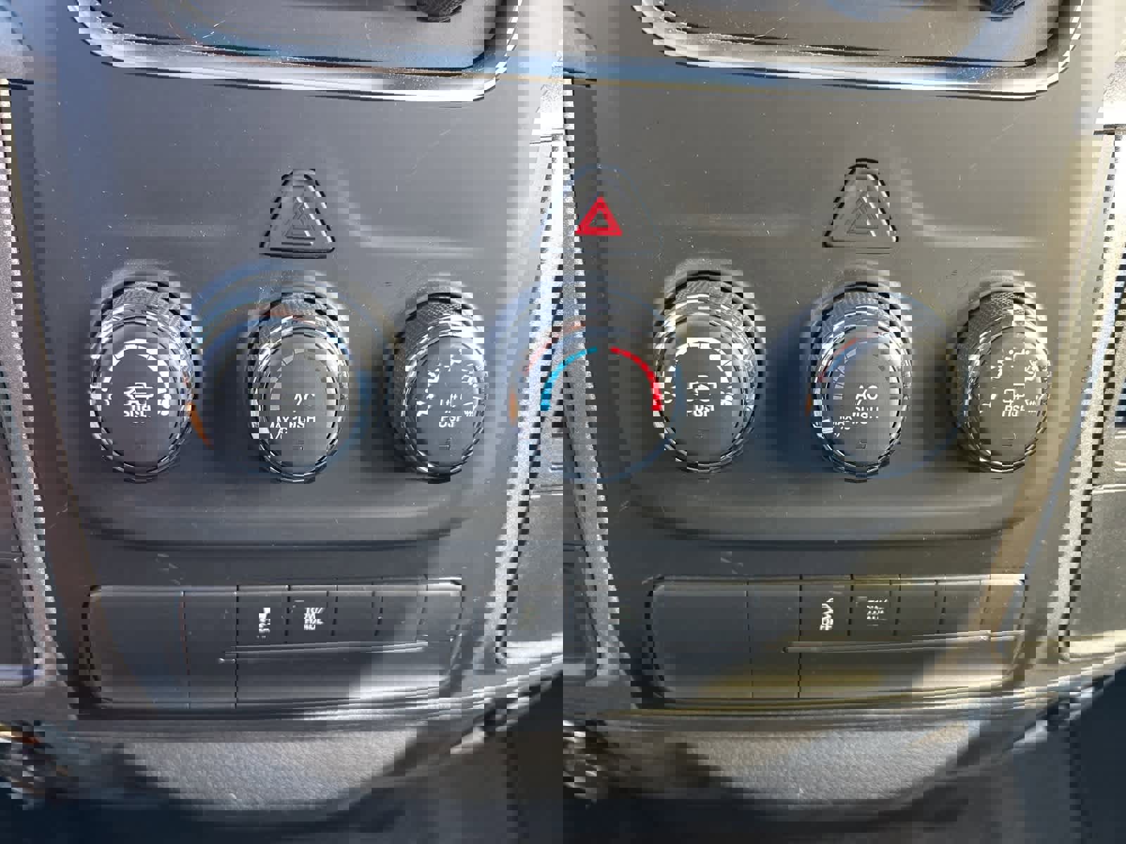 Used 2018 RAM 1500 Express image 36