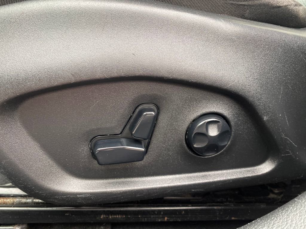 Used 2021 Jeep Compass Limited image 11