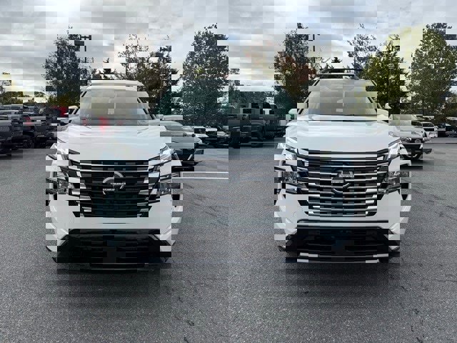 New 2026 Nissan Rogue Platinum w/ Platinum Premium Package image 3