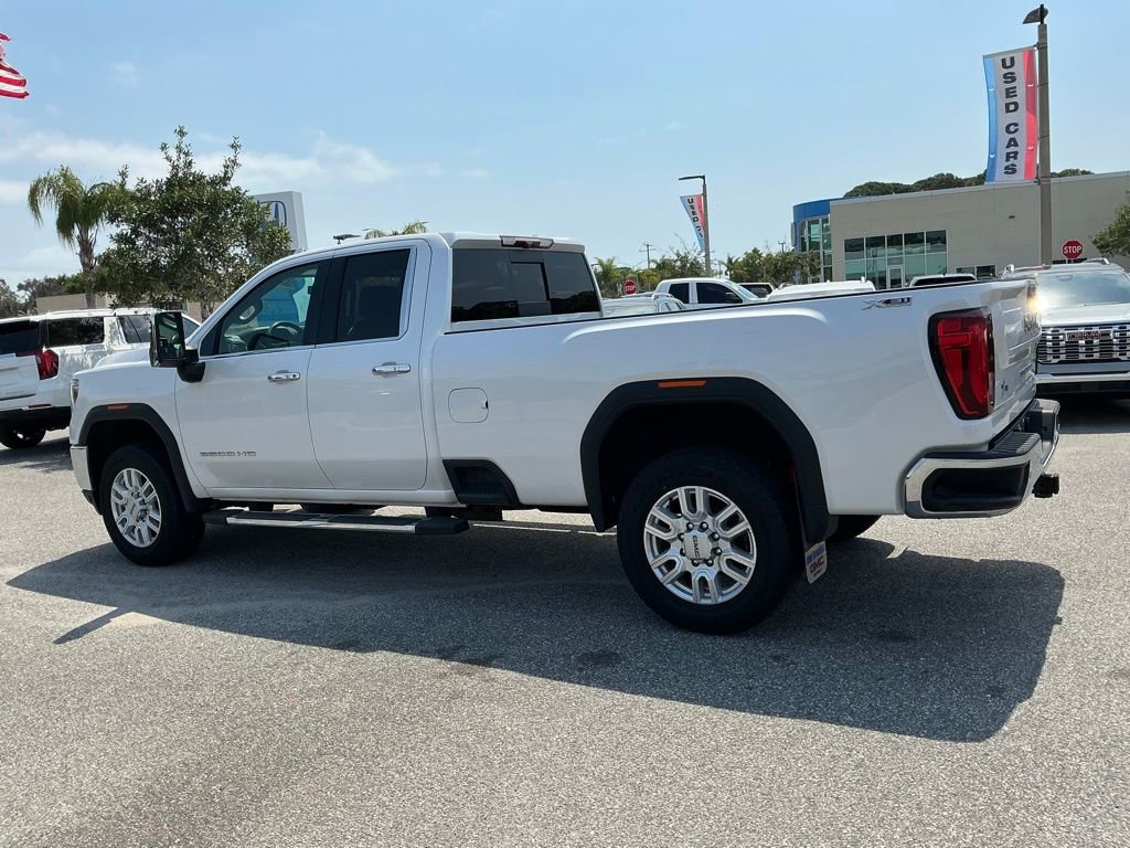 Used 2022 GMC Sierra 2500 SLT w/ SLT Premium Package image 4