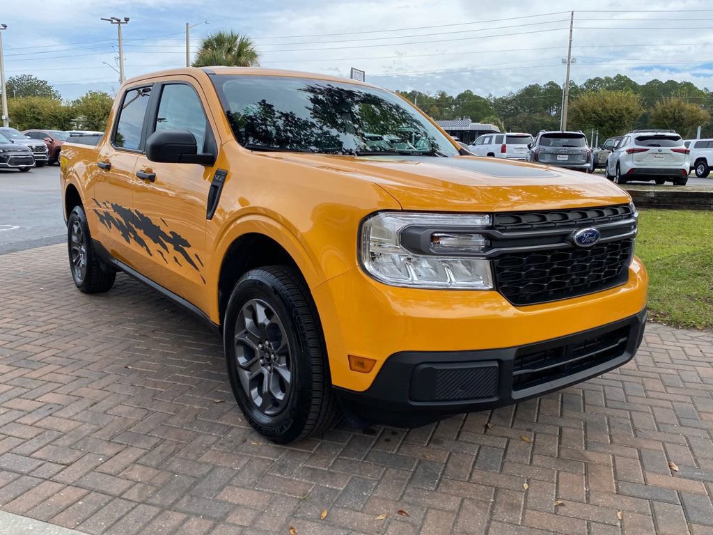 Used 2023 Ford Maverick XLT image 7