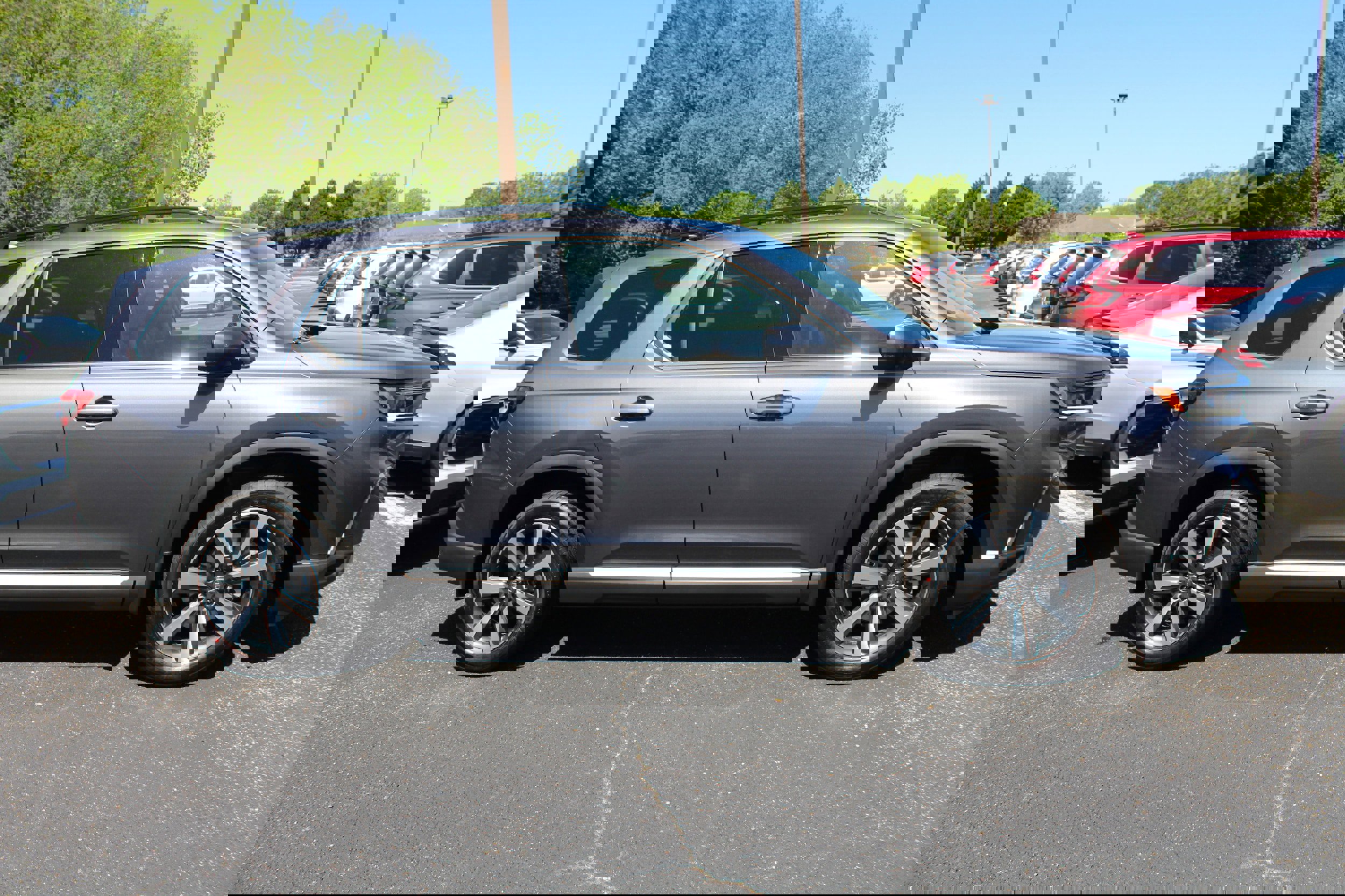 New 2025 Honda Pilot Touring image 3