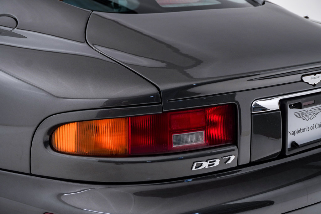 Used 2002 Aston Martin DB7 Vantage RWD image 13