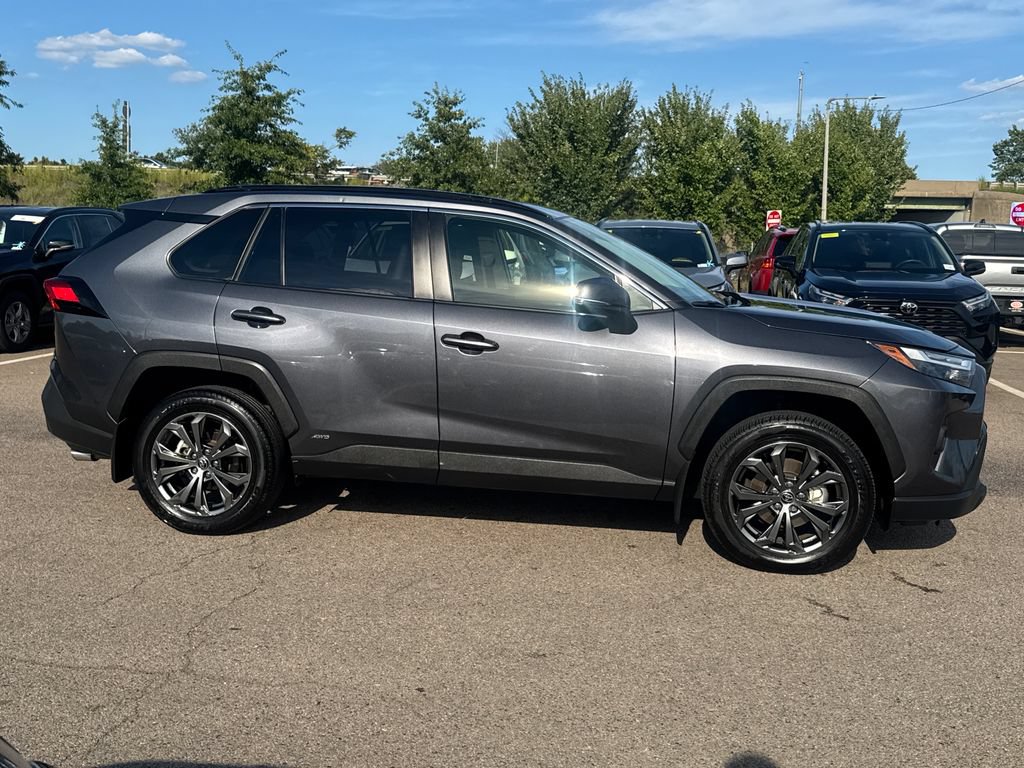Used 2025 Toyota RAV4 XLE Premium w/ Weather Package AWD/4WD image 10