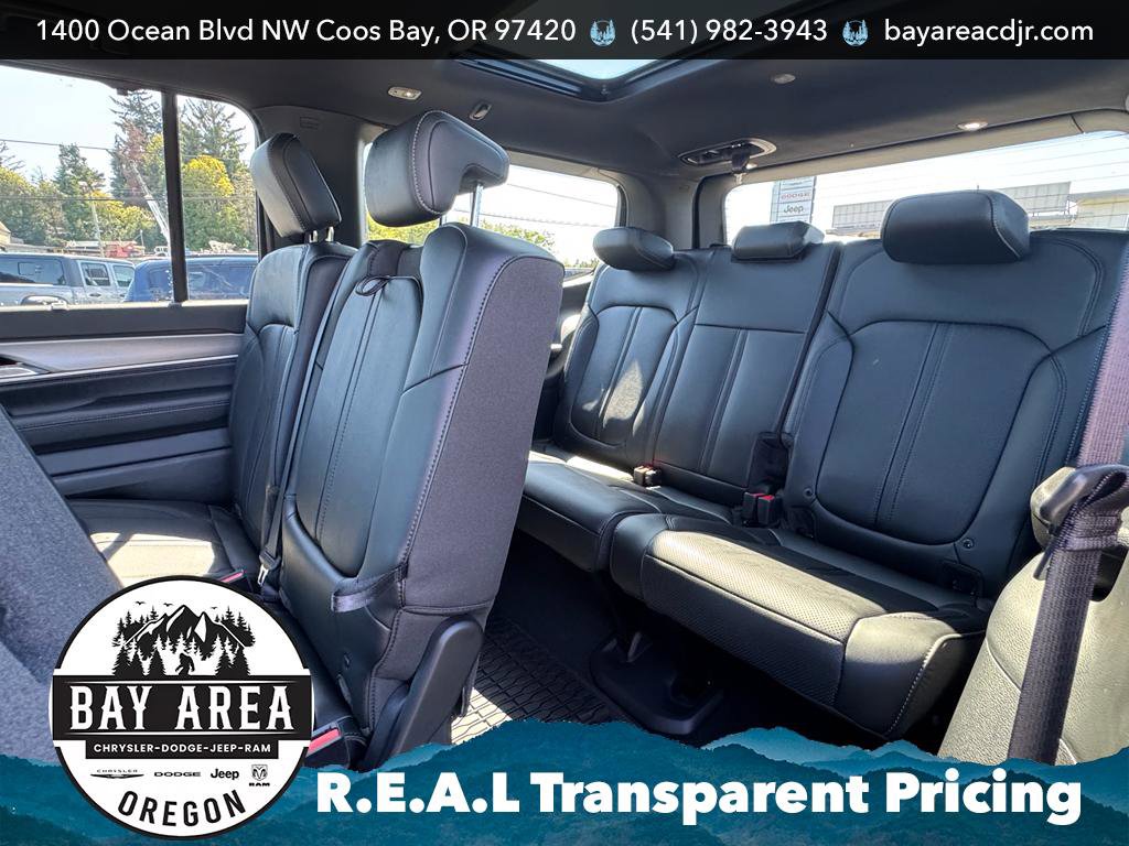 New 2025 Jeep Wagoneer Series III w/ Premium Group I image 25
