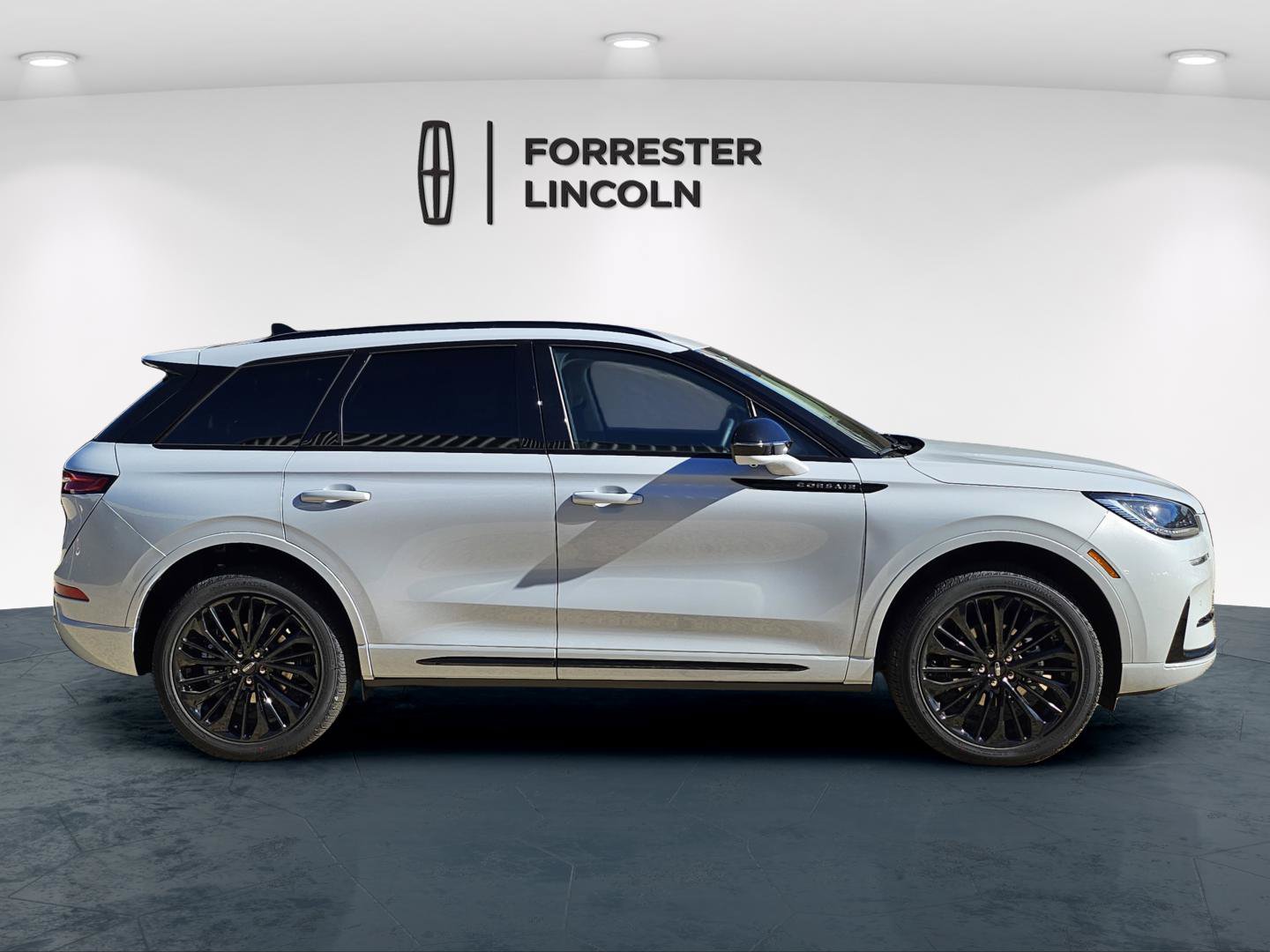 New 2026 Lincoln Corsair Premiere AWD/4WD image 2