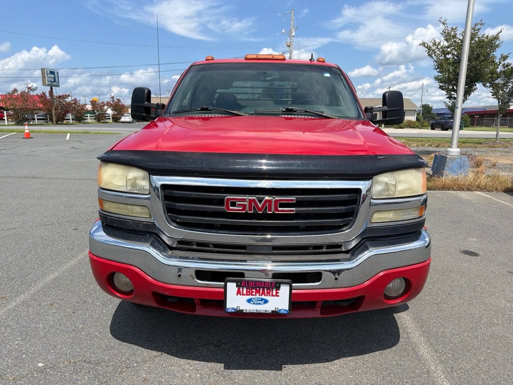 Used 2007 GMC Sierra 3500 SLE w/ Heavy-Duty Power Package AWD/4WD image 2
