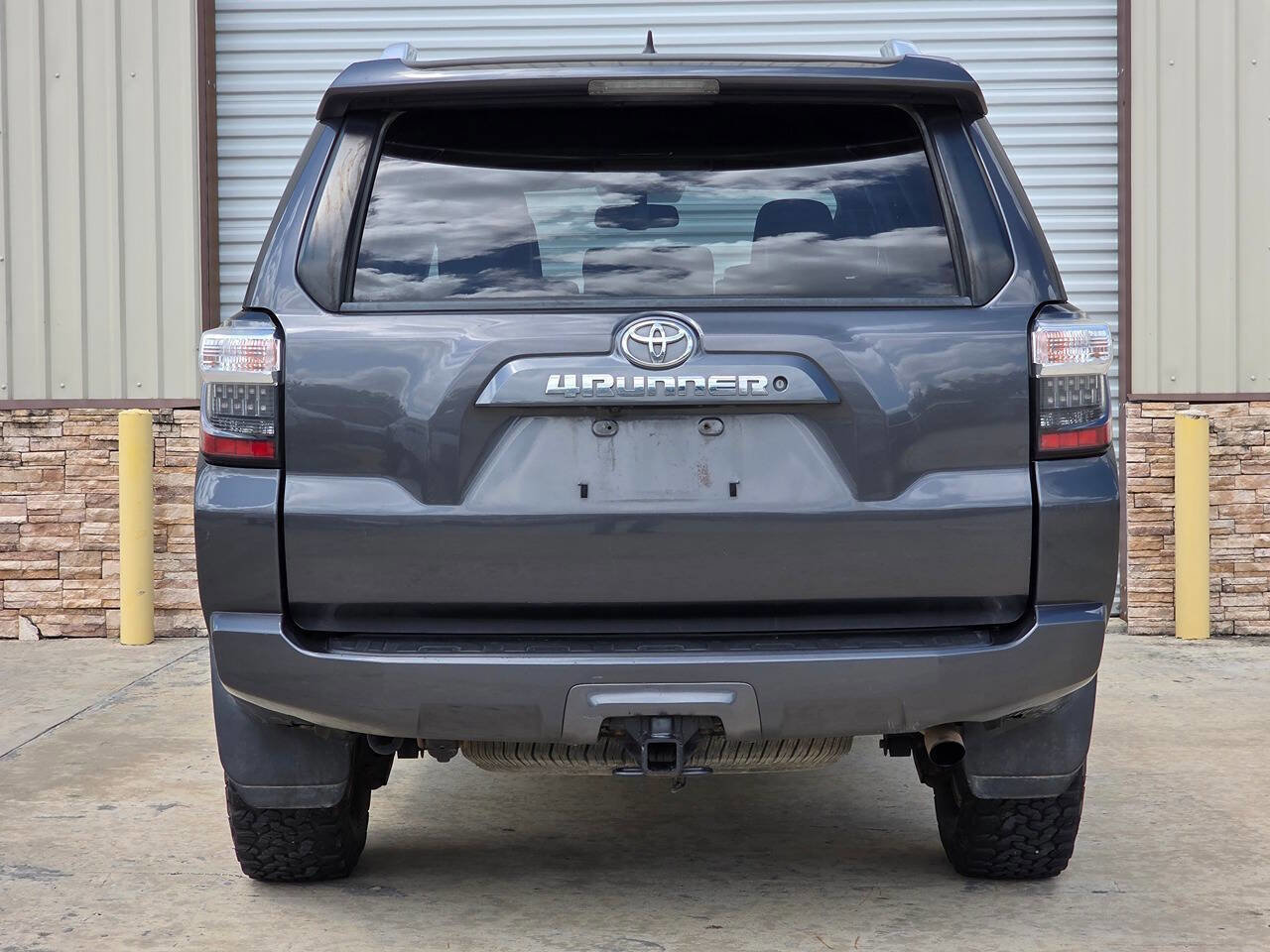 Used 2018 Toyota 4Runner SR5 Premium AWD/4WD image 4