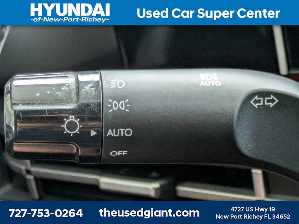 Used 2025 Hyundai Santa Fe Limited FWD image 42
