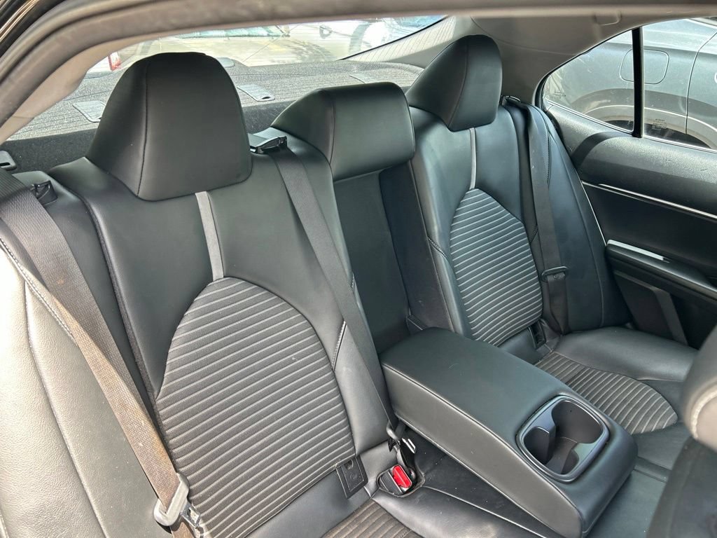 Used 2022 Toyota Camry SE FWD image 38