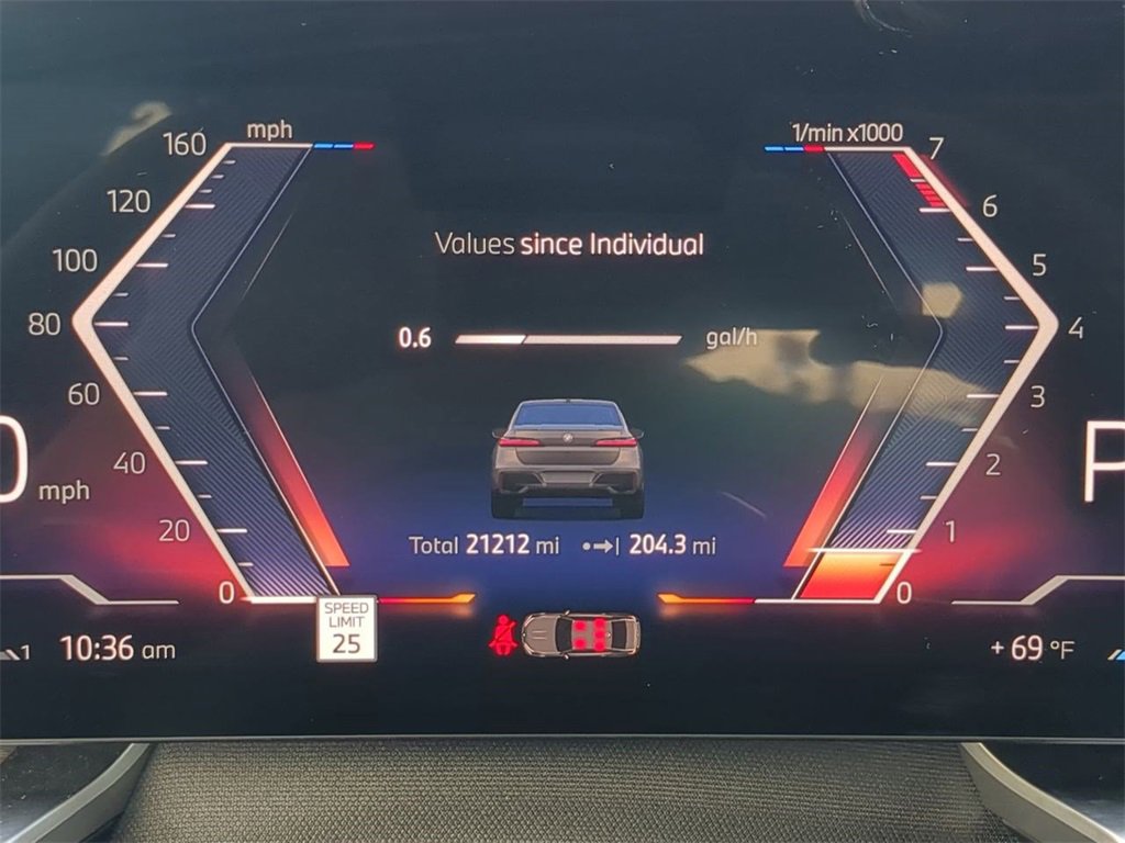 Certified 2023 BMW 760i xDrive w/ Executive Package image 29