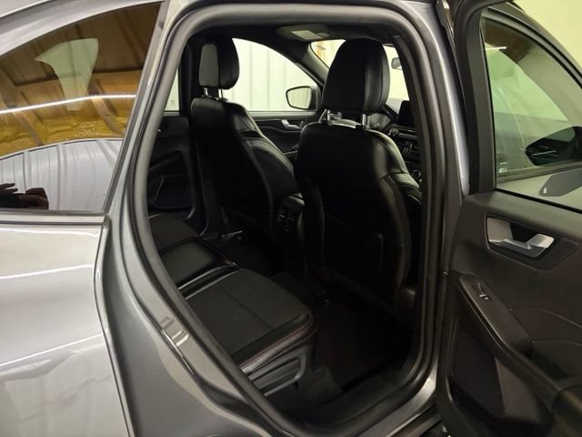 Used 2024 Ford Escape ST-Line AWD/4WD image 15