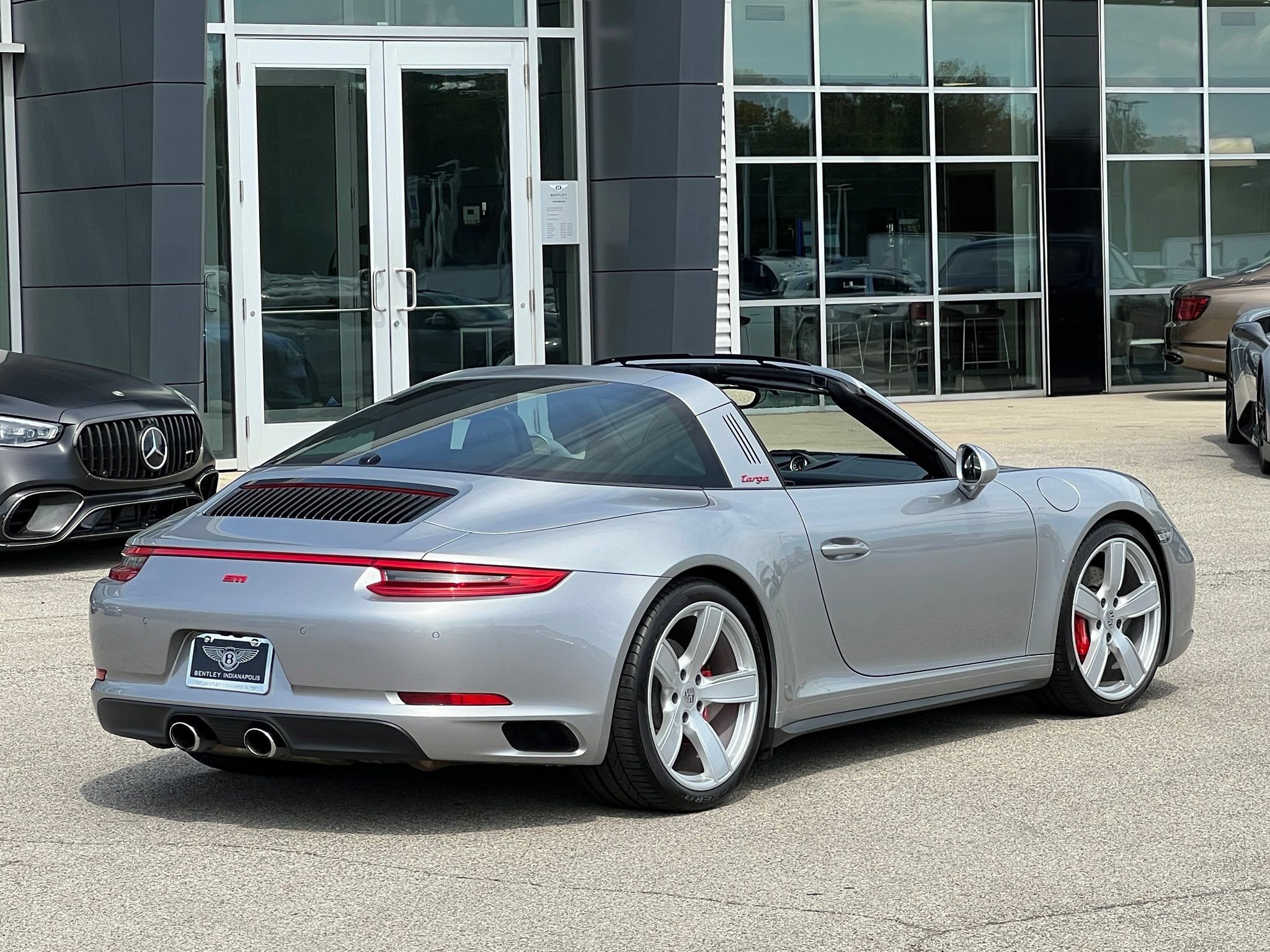 Used 2017 Porsche 911 Targa 4S w/ Sport Package AWD/4WD image 11