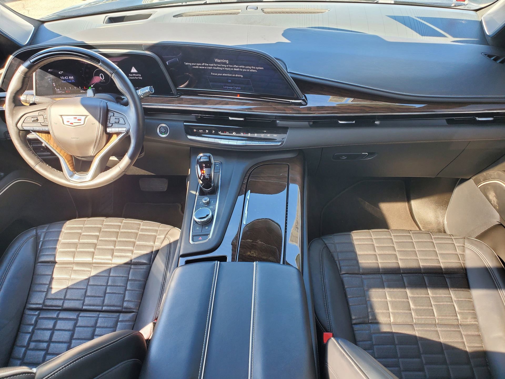 Used 2024 Cadillac Escalade Premium Luxury Platinum image 14