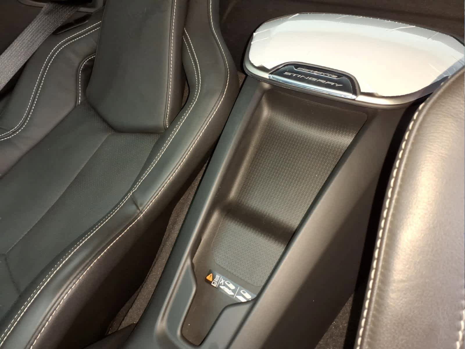 Used 2024 Chevrolet Corvette Stingray Preferred Conv w/ Z51 Performance Package RWD image 14